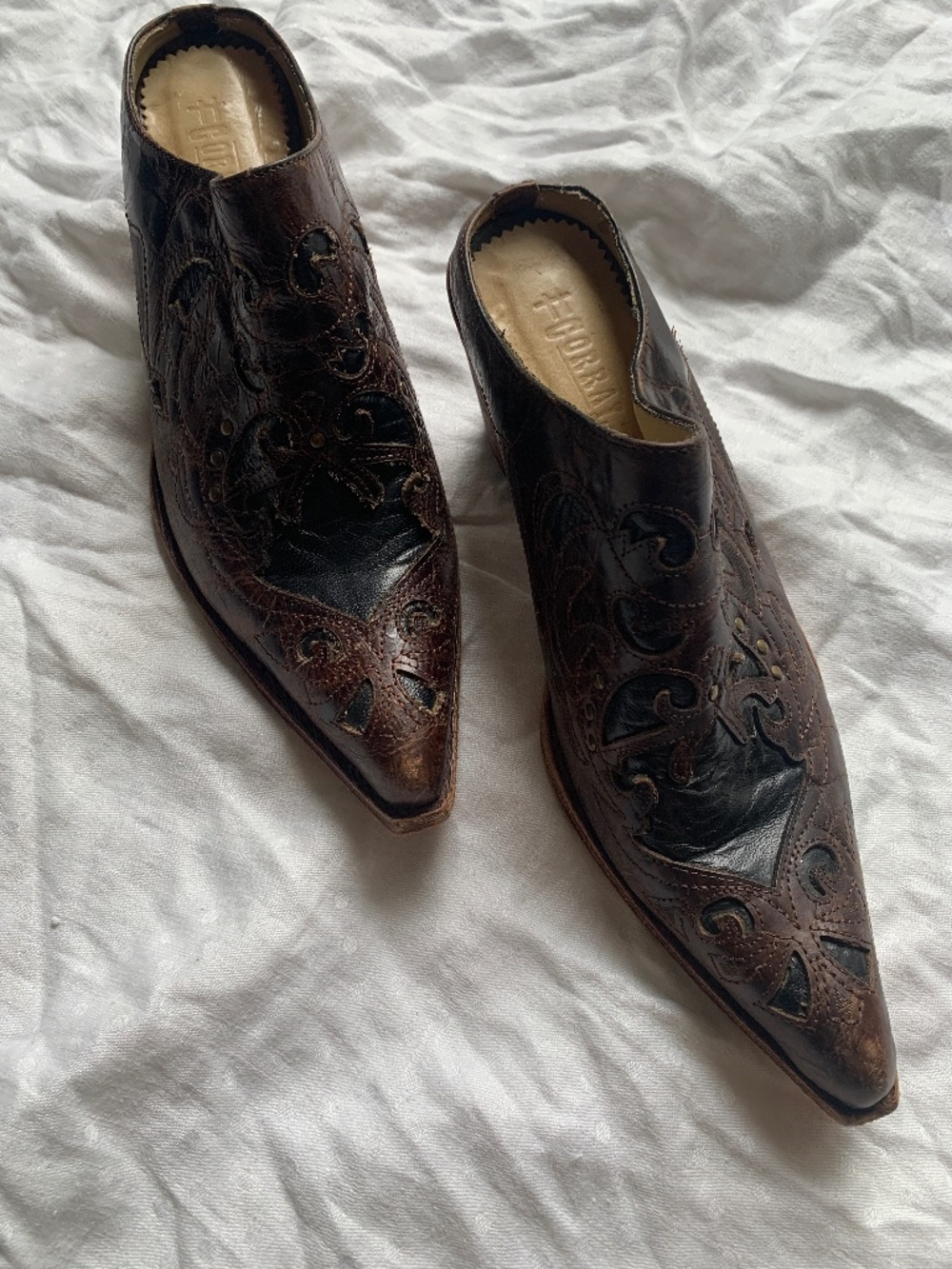 Vintage embroidered Corral women's embroidered Mules slides, western, size 6.5